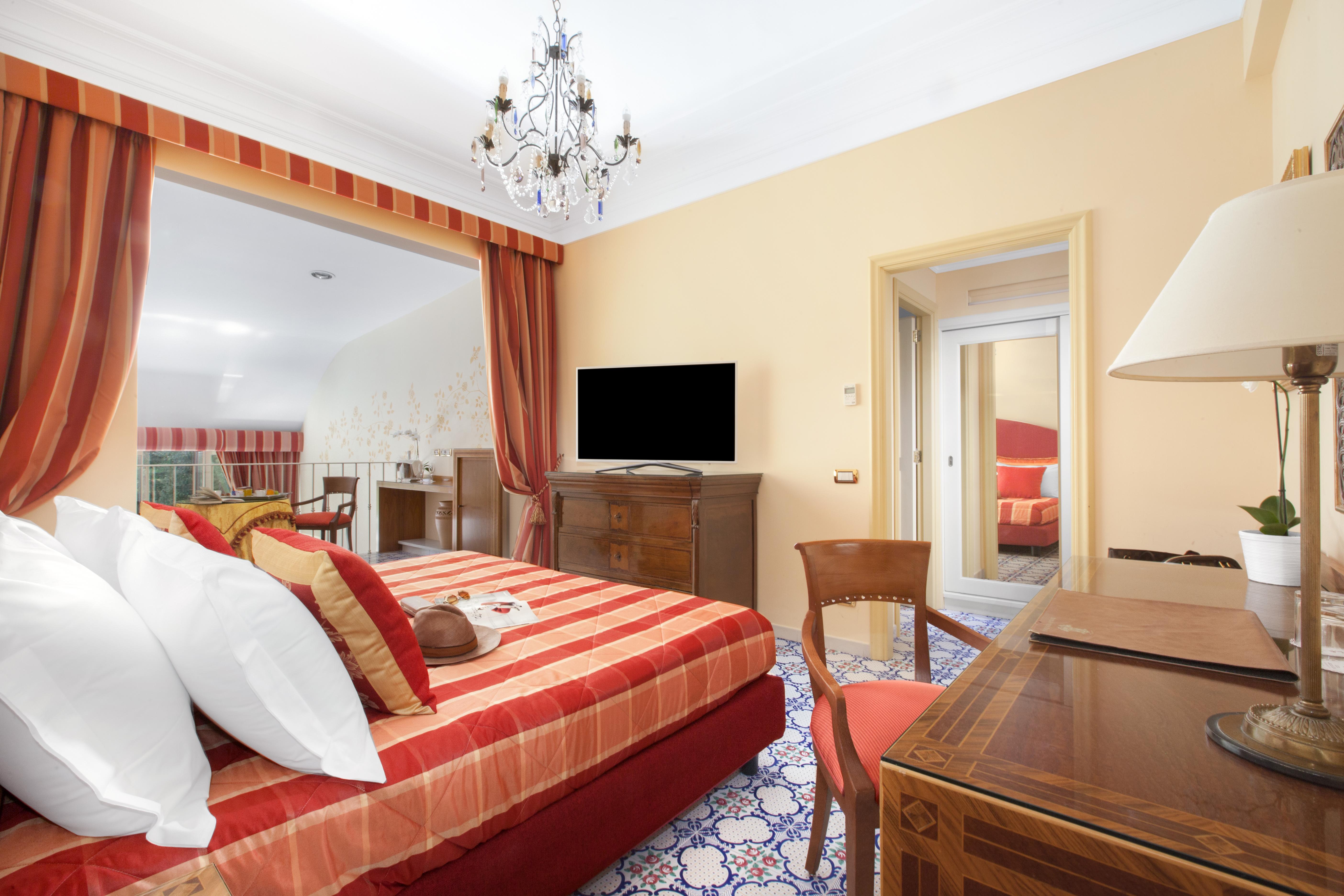 Hotel Antiche Mura Соренто Екстериор снимка