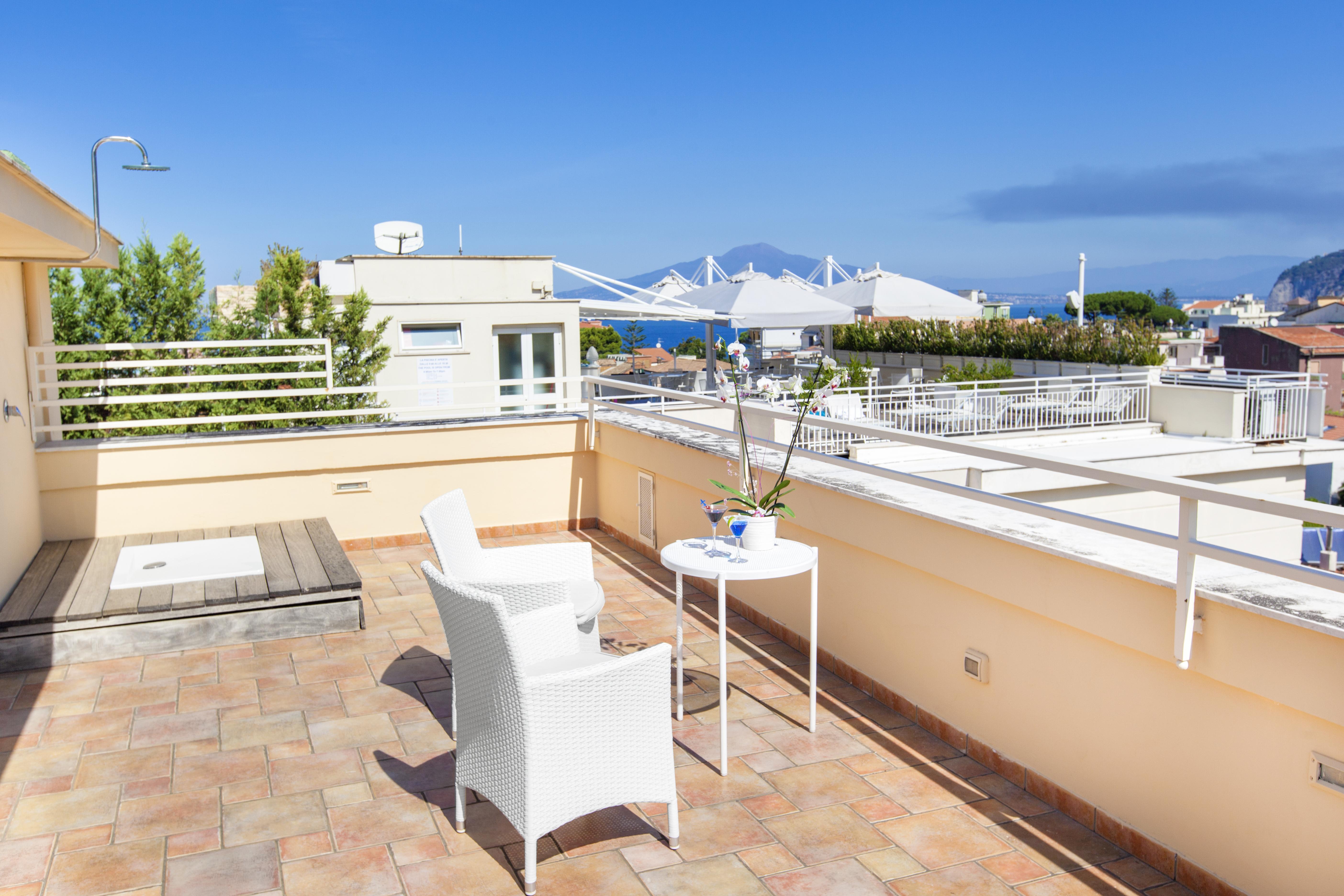 Hotel Antiche Mura Соренто Екстериор снимка