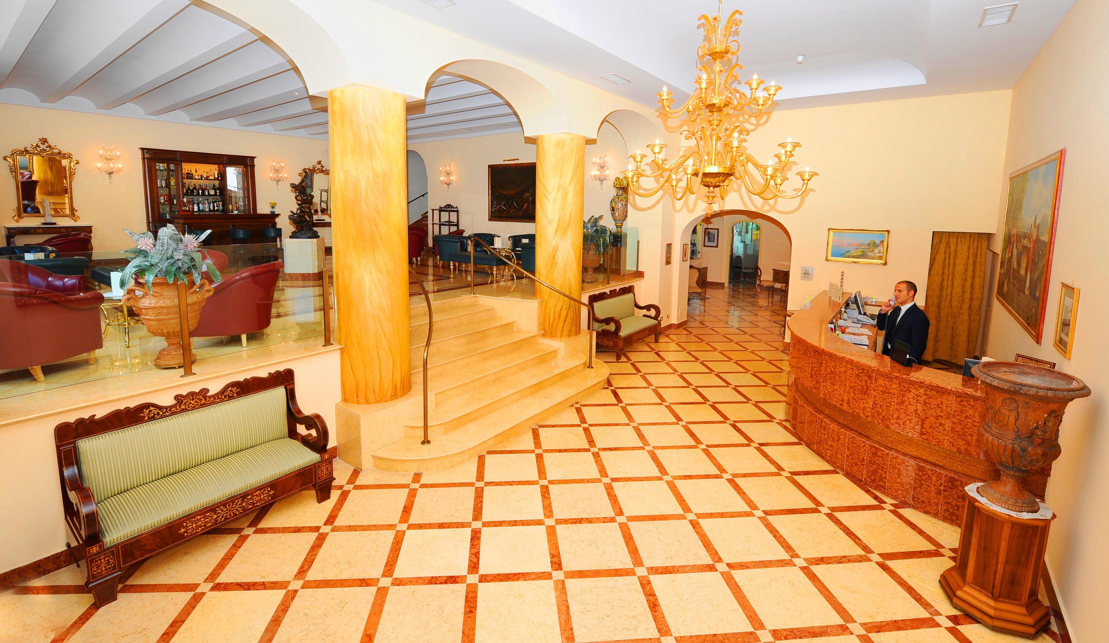 Hotel Antiche Mura Соренто Екстериор снимка