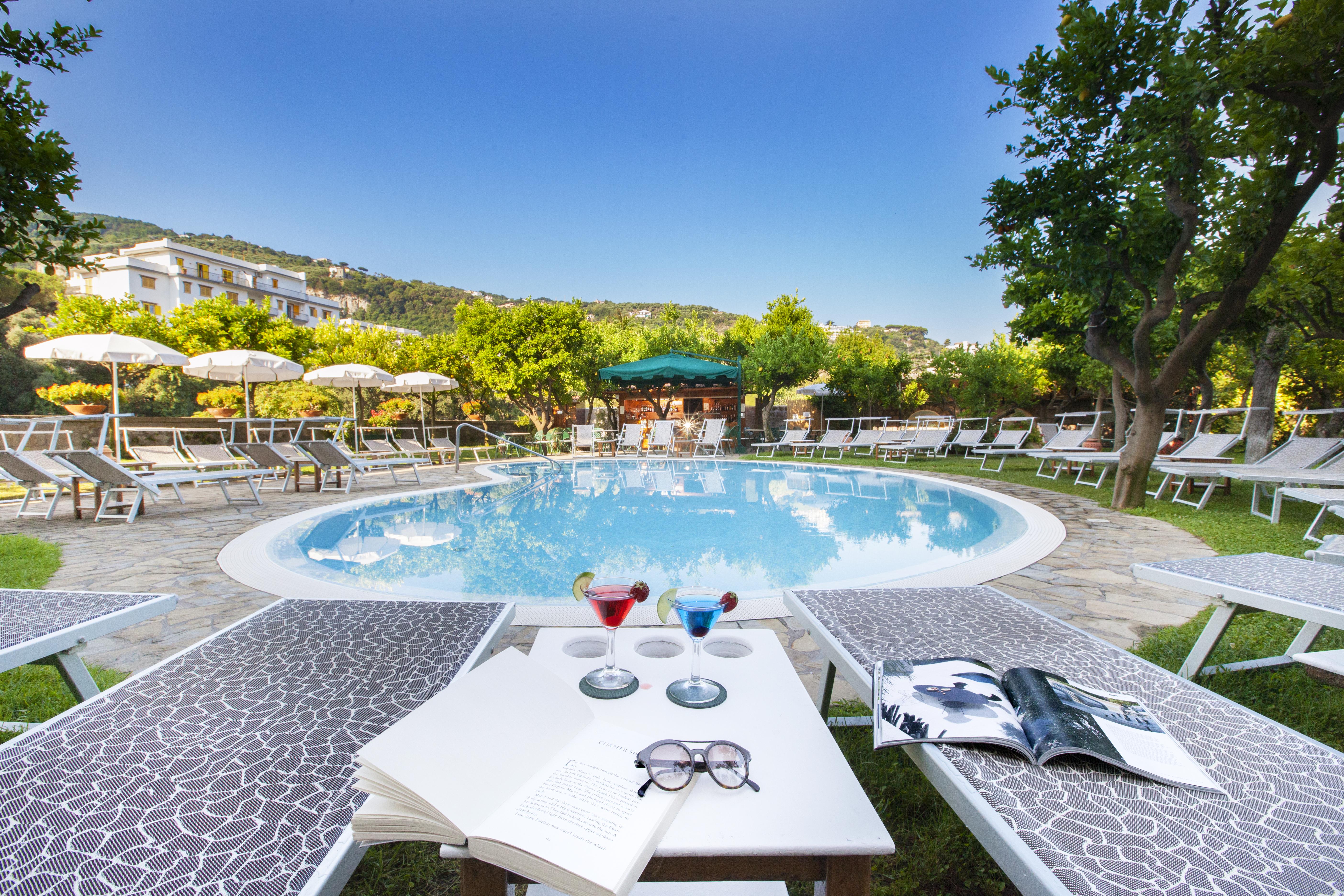 Hotel Antiche Mura Соренто Екстериор снимка