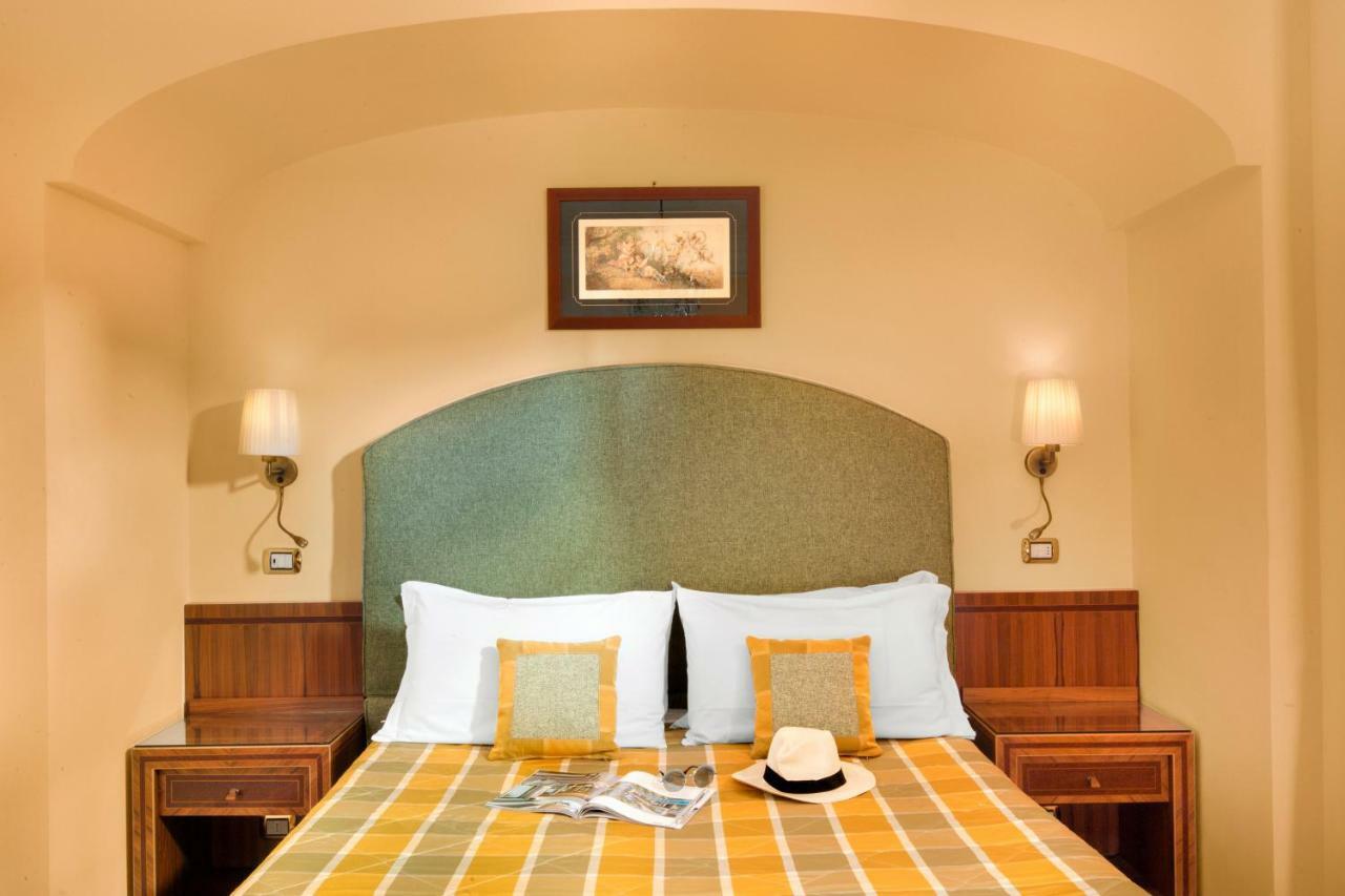 Hotel Antiche Mura Соренто Екстериор снимка
