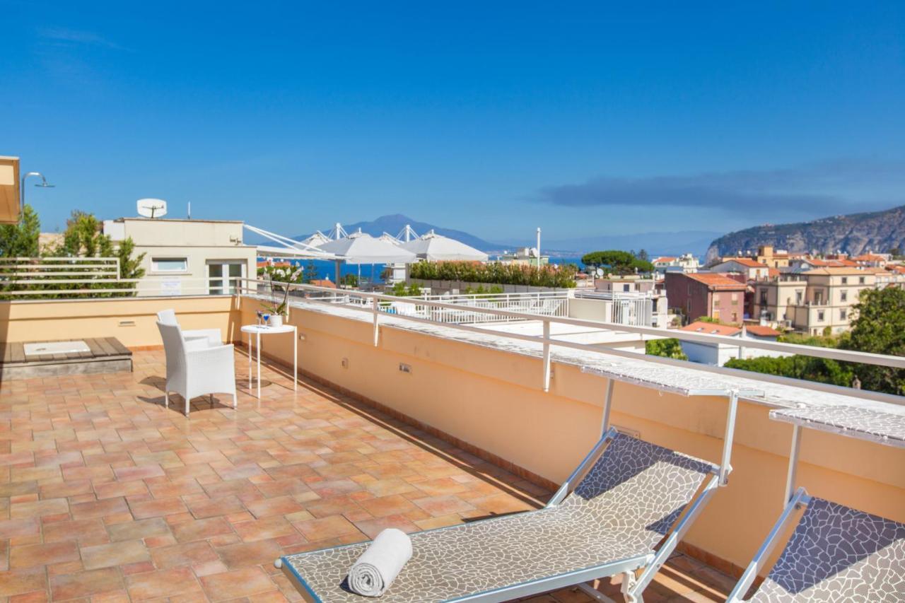 Hotel Antiche Mura Соренто Екстериор снимка